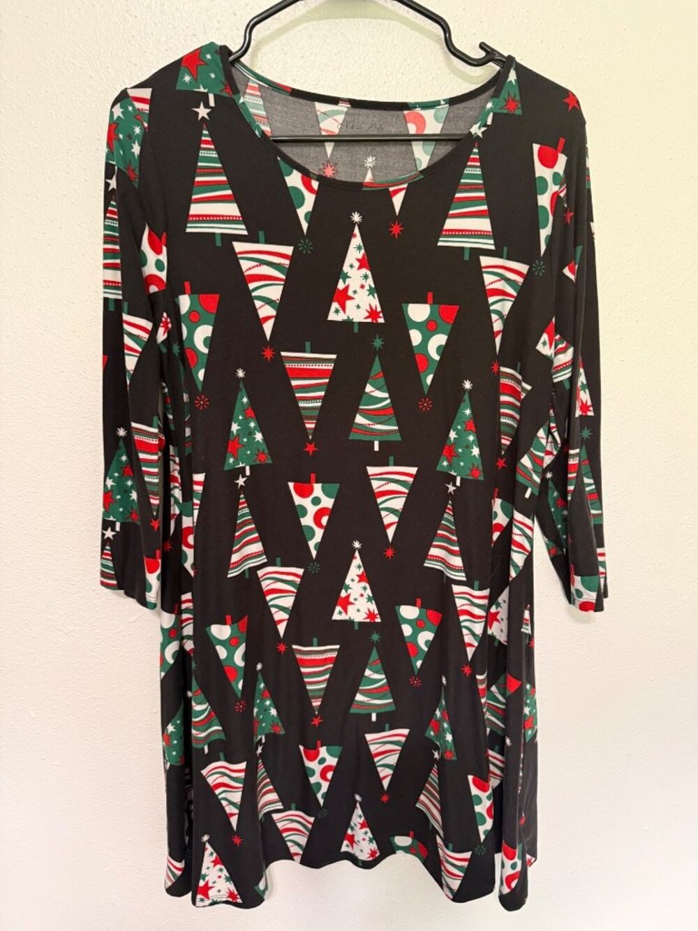 North Pole Night gown Black with White Green Red Trees Womans L